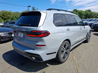 2027 BMW X7 xDrive40i Sports Activity Vehicle