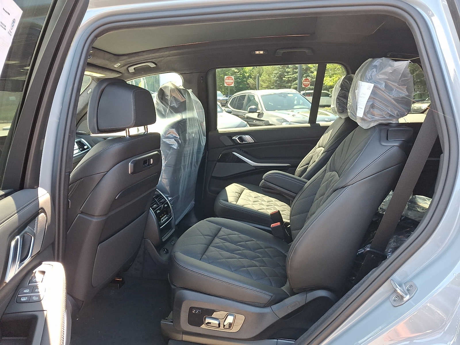 2027 BMW X7 xDrive40i Sports Activity Vehicle