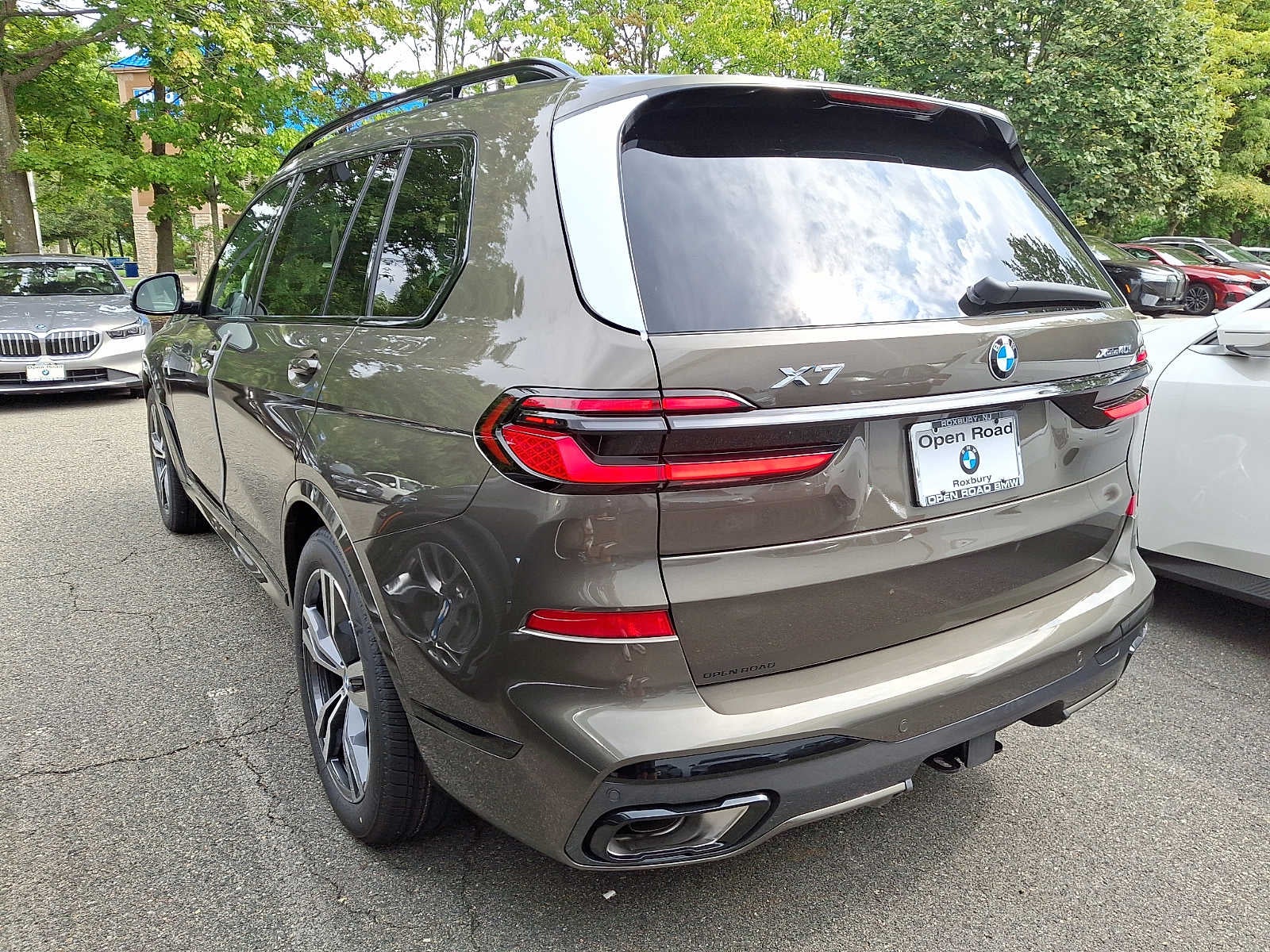 2027 BMW X7 xDrive40i Sports Activity Vehicle