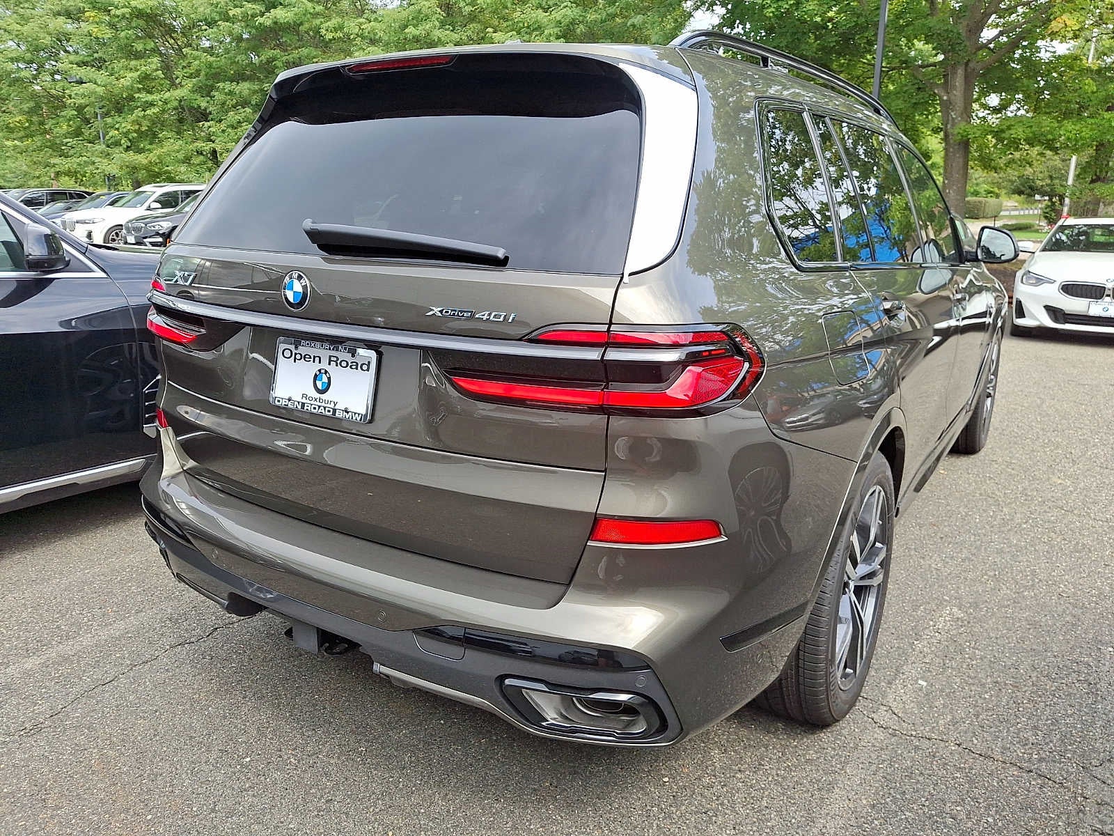 2027 BMW X7 xDrive40i Sports Activity Vehicle