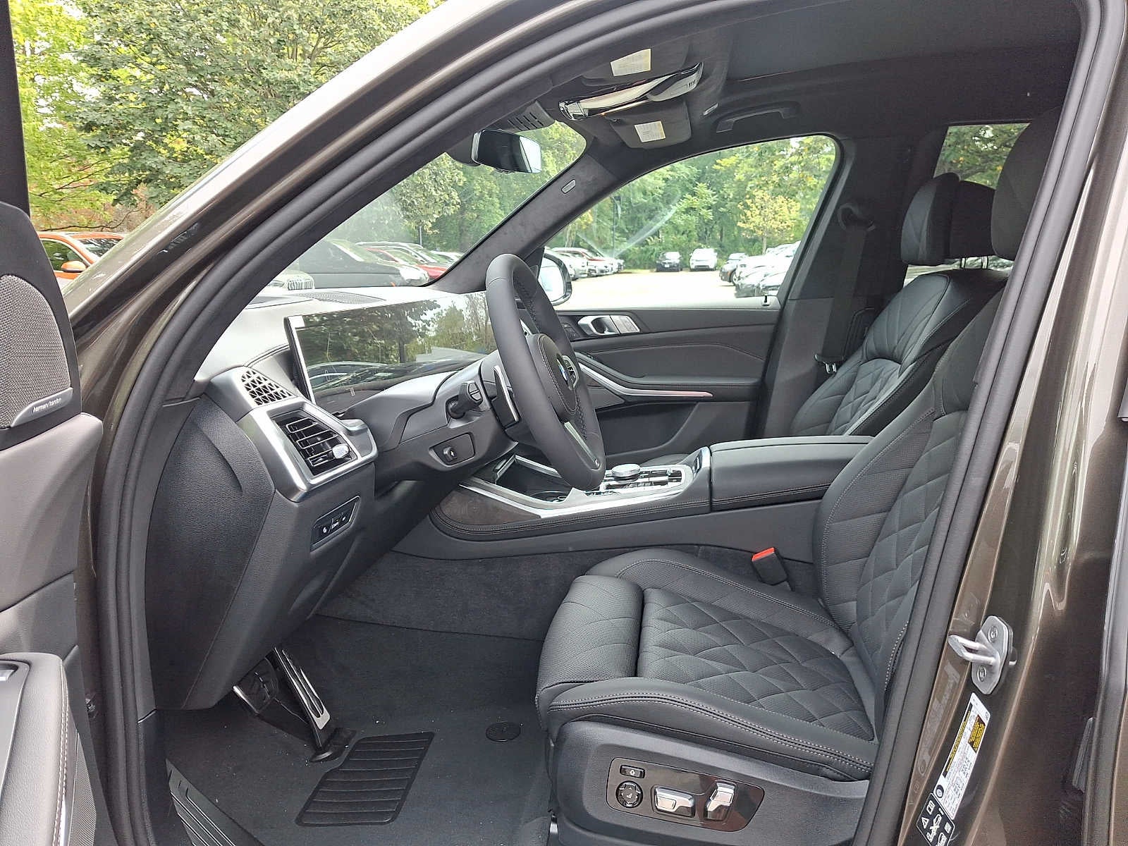 2027 BMW X7 xDrive40i Sports Activity Vehicle