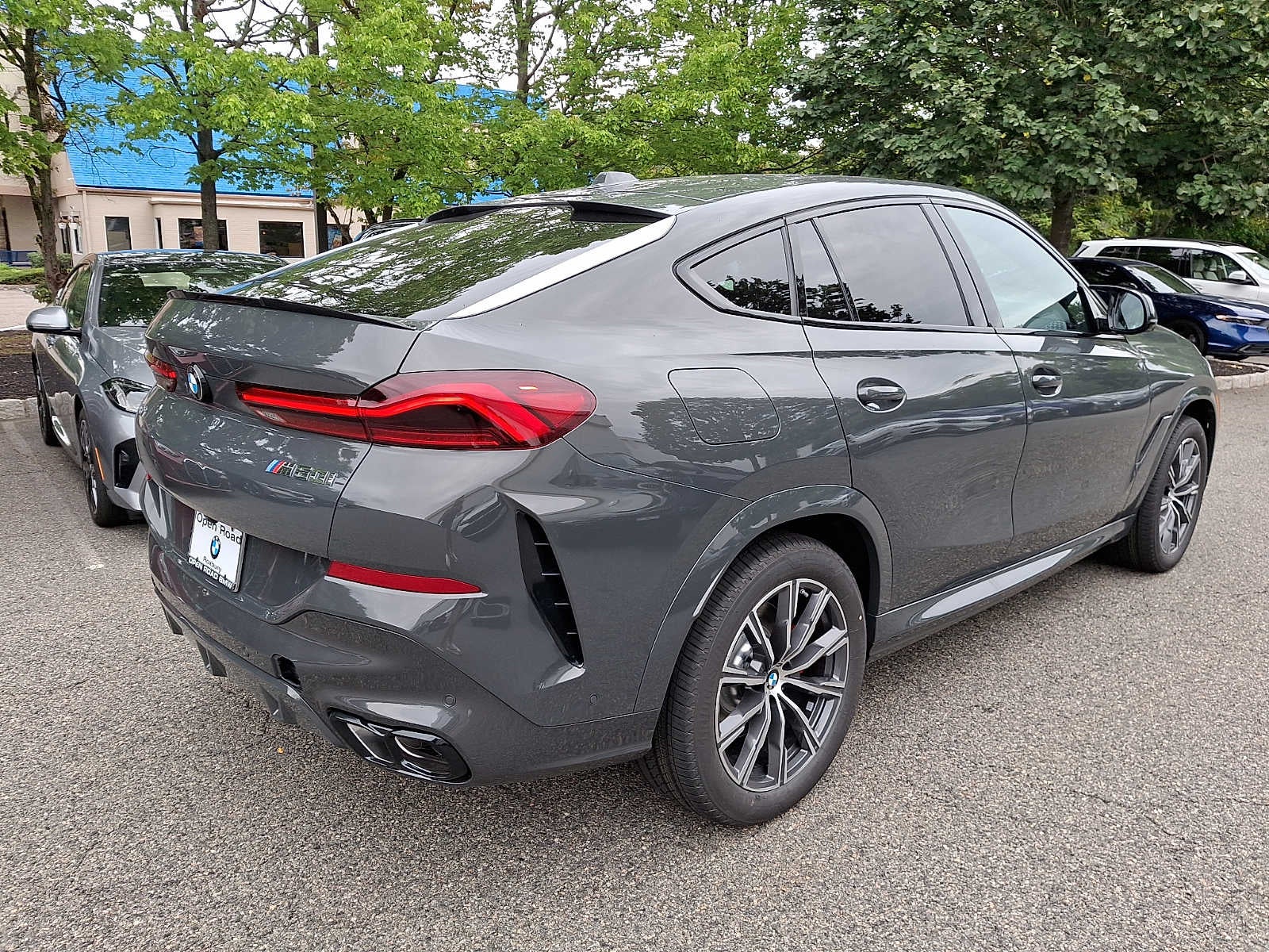 2027 BMW X6 M60i Sports Activity Coupe