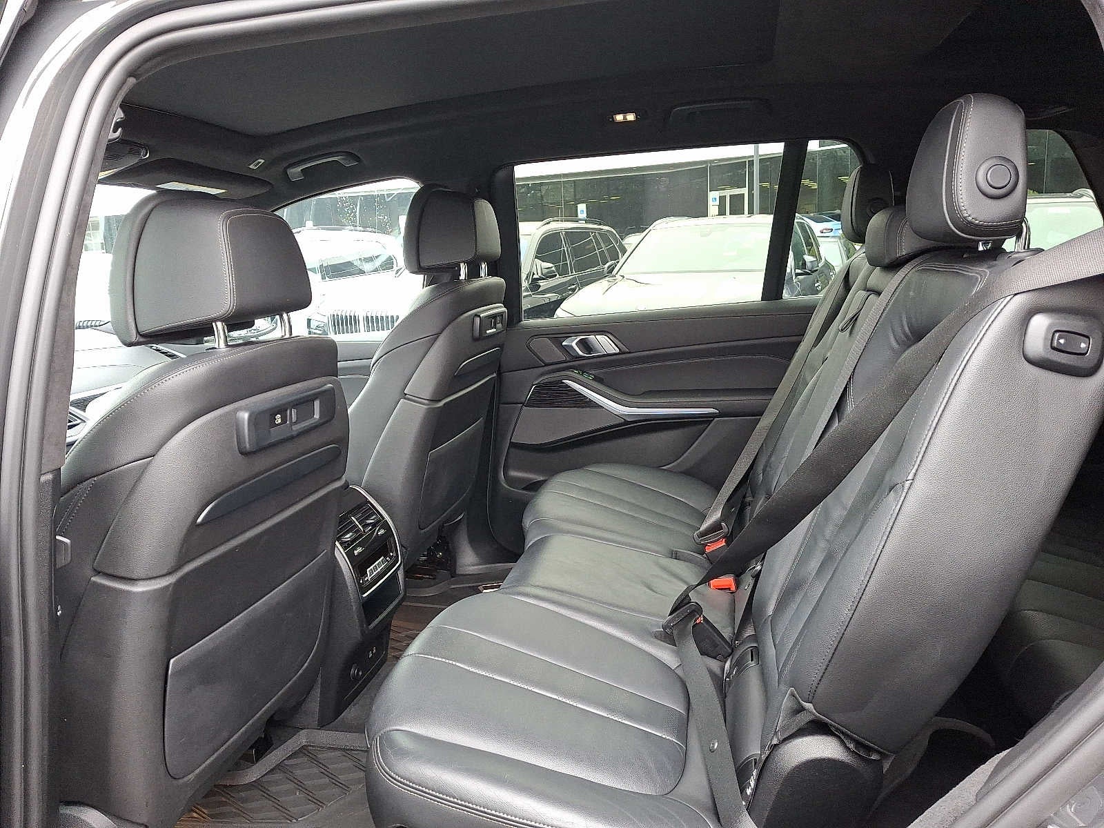 2022 BMW X7 M50i Sports Activity Vehicle