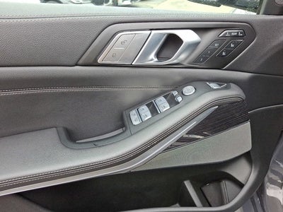 2022 BMW X7 M50i Sports Activity Vehicle