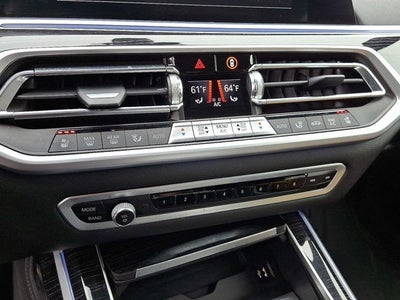 2022 BMW X7 M50i Sports Activity Vehicle