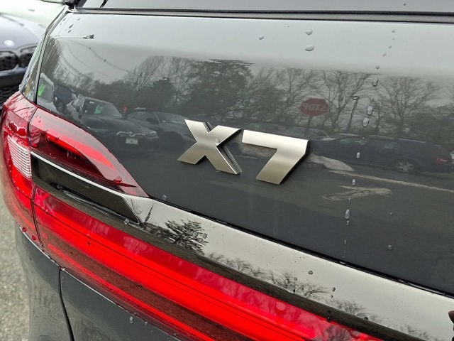 2022 BMW X7 M50i Sports Activity Vehicle