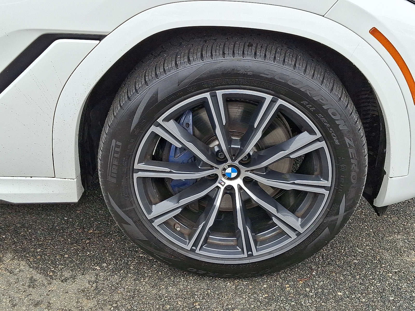 2023 BMW X6 xDrive40i Sports Activity Coupe