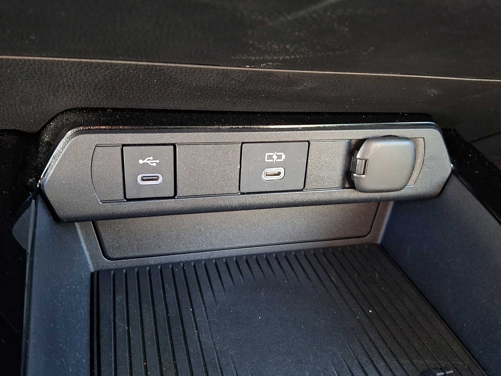 2023 Toyota Prius Limited AWD