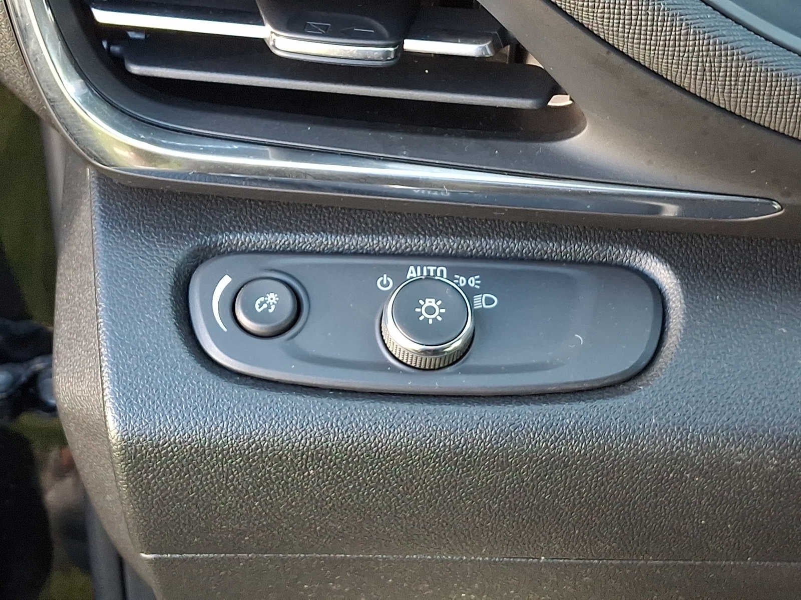 2024 Buick Envista FWD 4dr Preferred