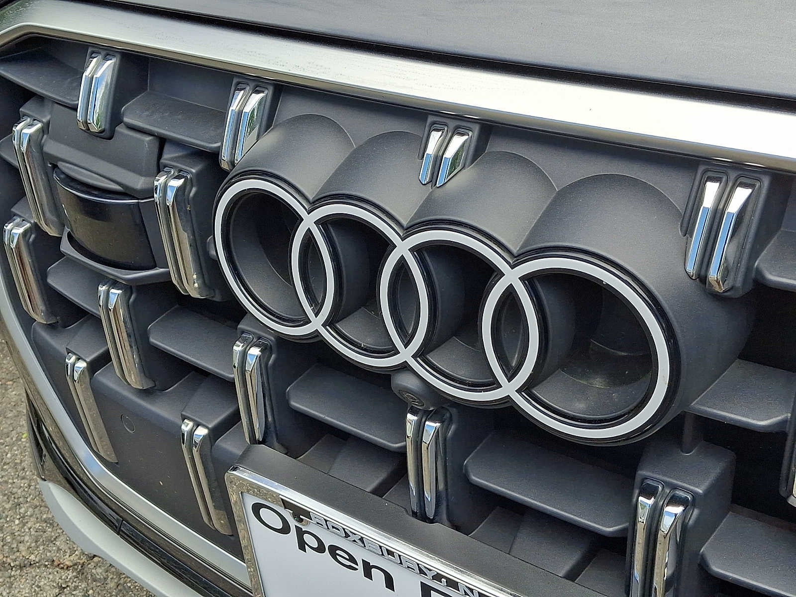 2025 Audi Q7 Premium 45 TFSI quattro