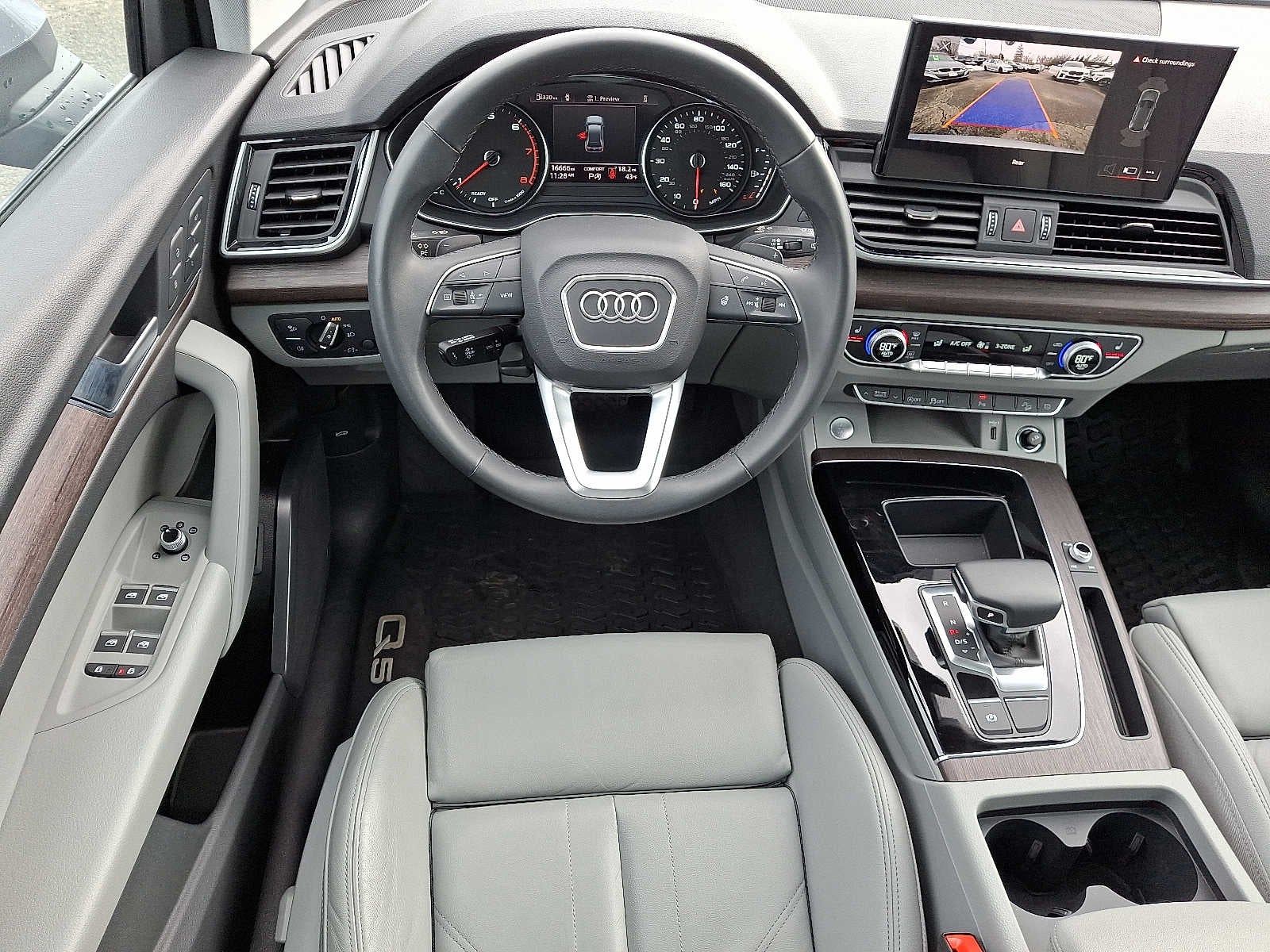 2024 Audi Q5 S line Premium 45 TFSI quattro