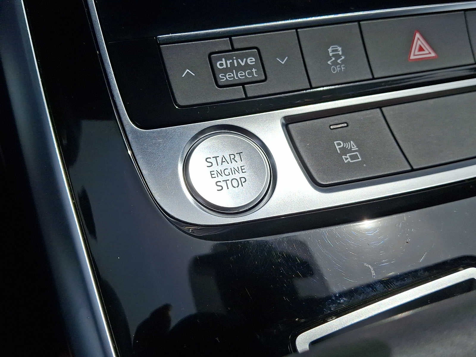 2020 Audi Q7 Premium Plus 45 TFSI quattro