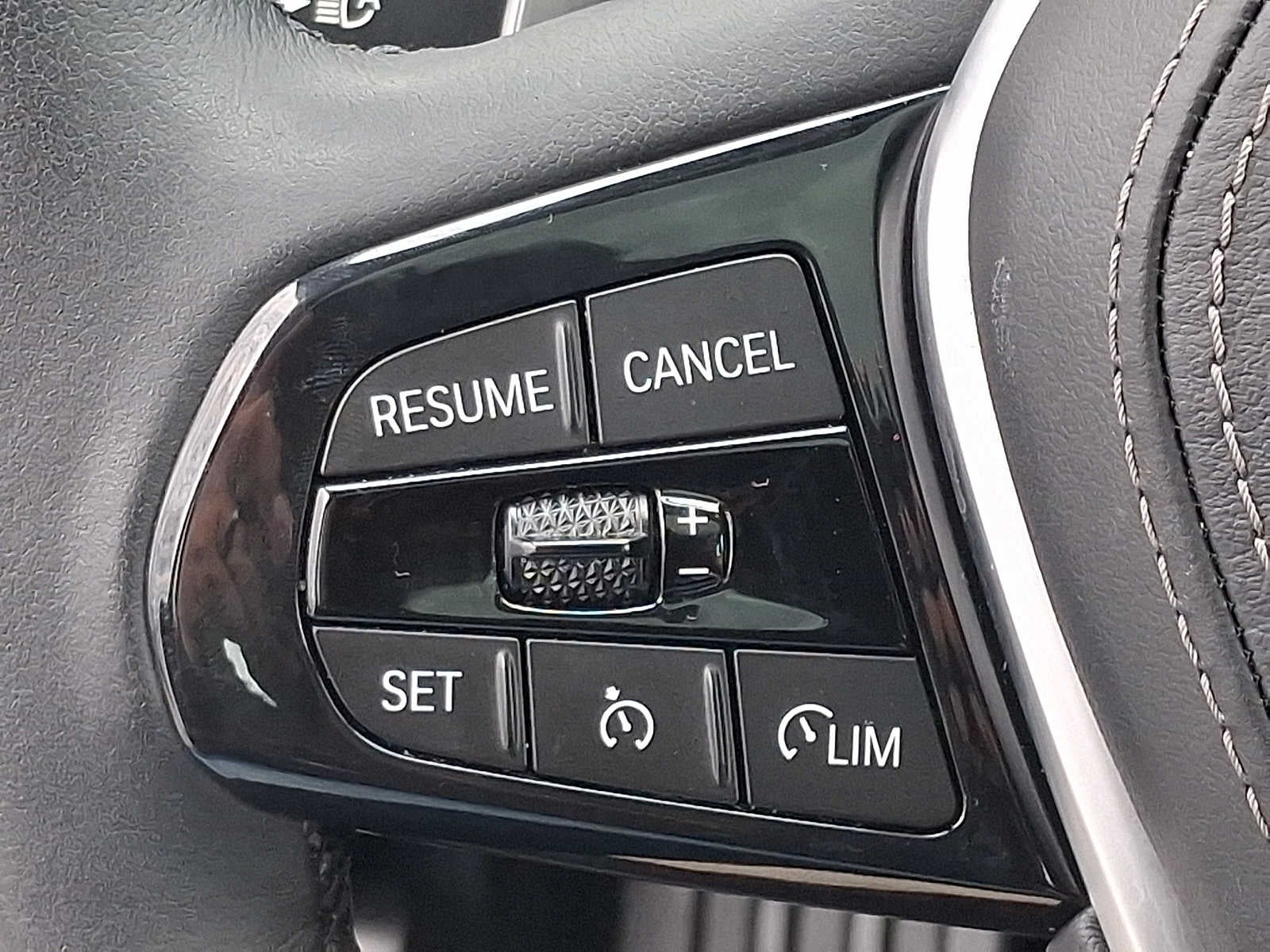 2023 BMW 5 Series 530i xDrive Sedan
