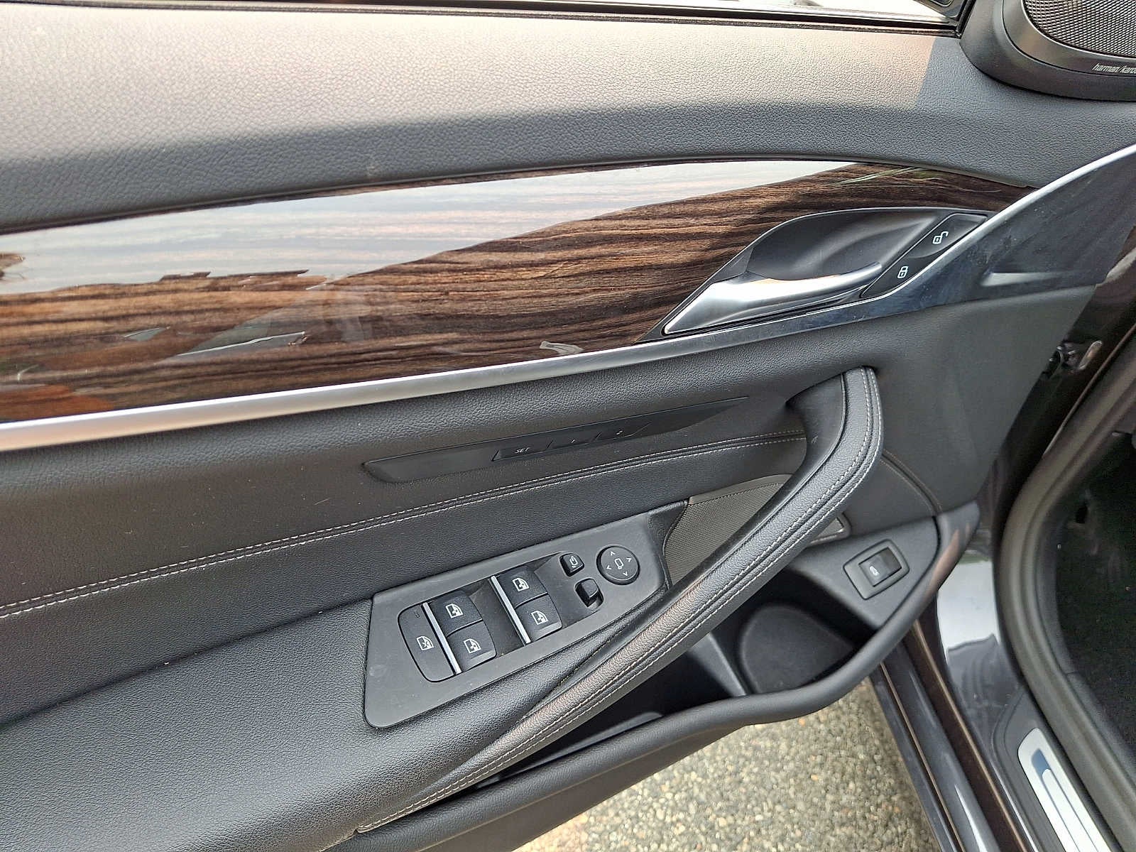 2023 BMW 5 Series 530i xDrive Sedan