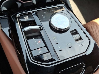 2026 BMW 5 Series 550e xDrive Sedan