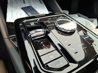 2027 BMW 5 Series 550e xDrive Sedan