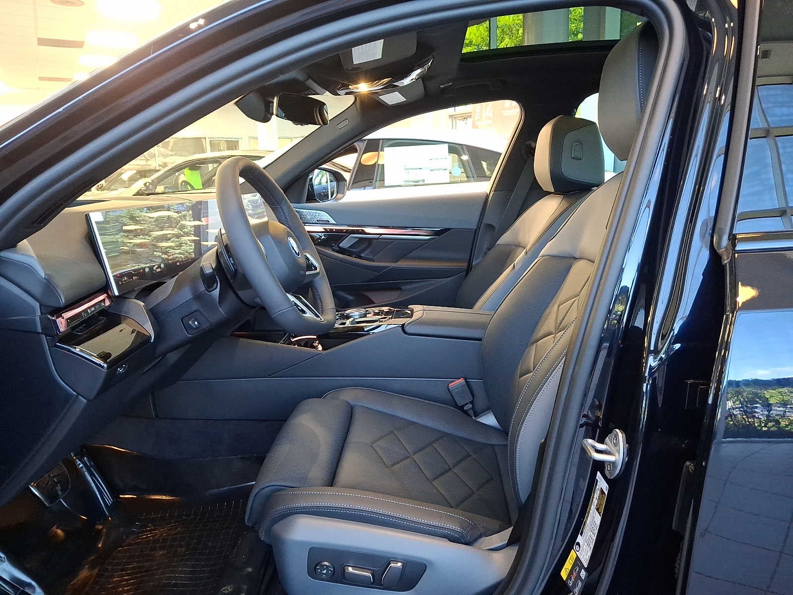 2027 BMW 5 Series 550e xDrive Sedan
