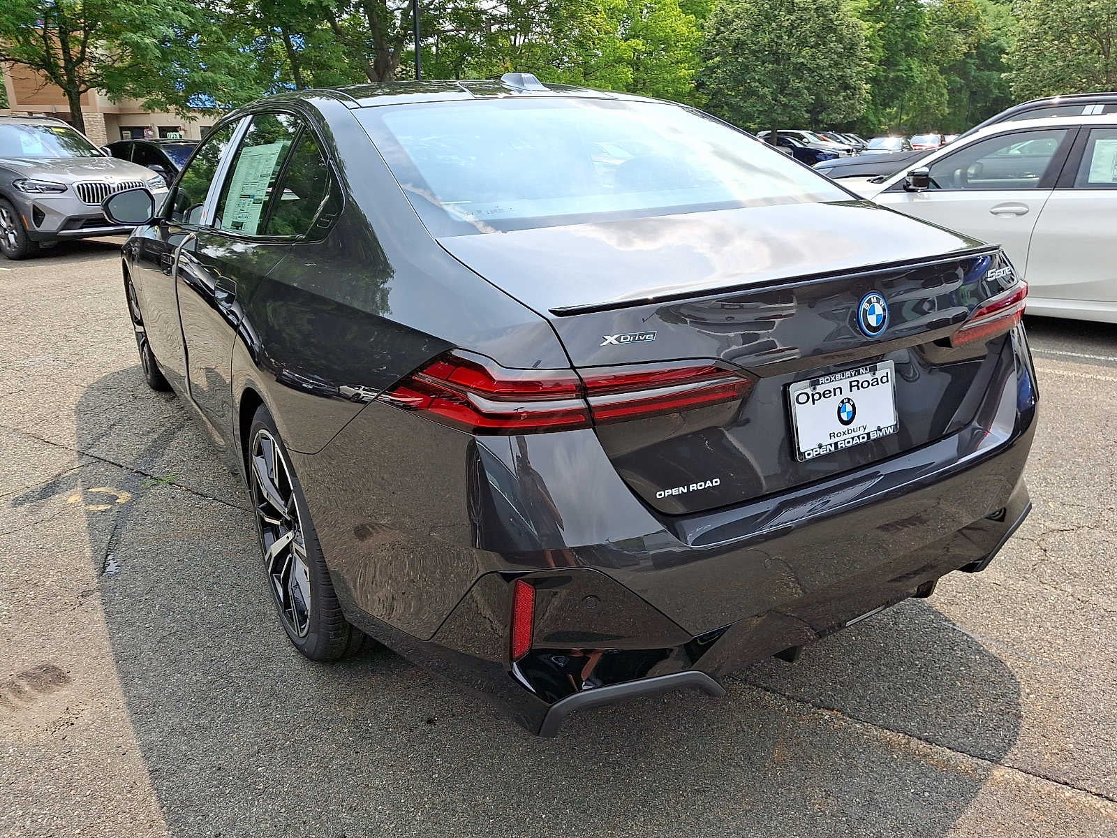 2027 BMW 5 Series 550e xDrive Sedan