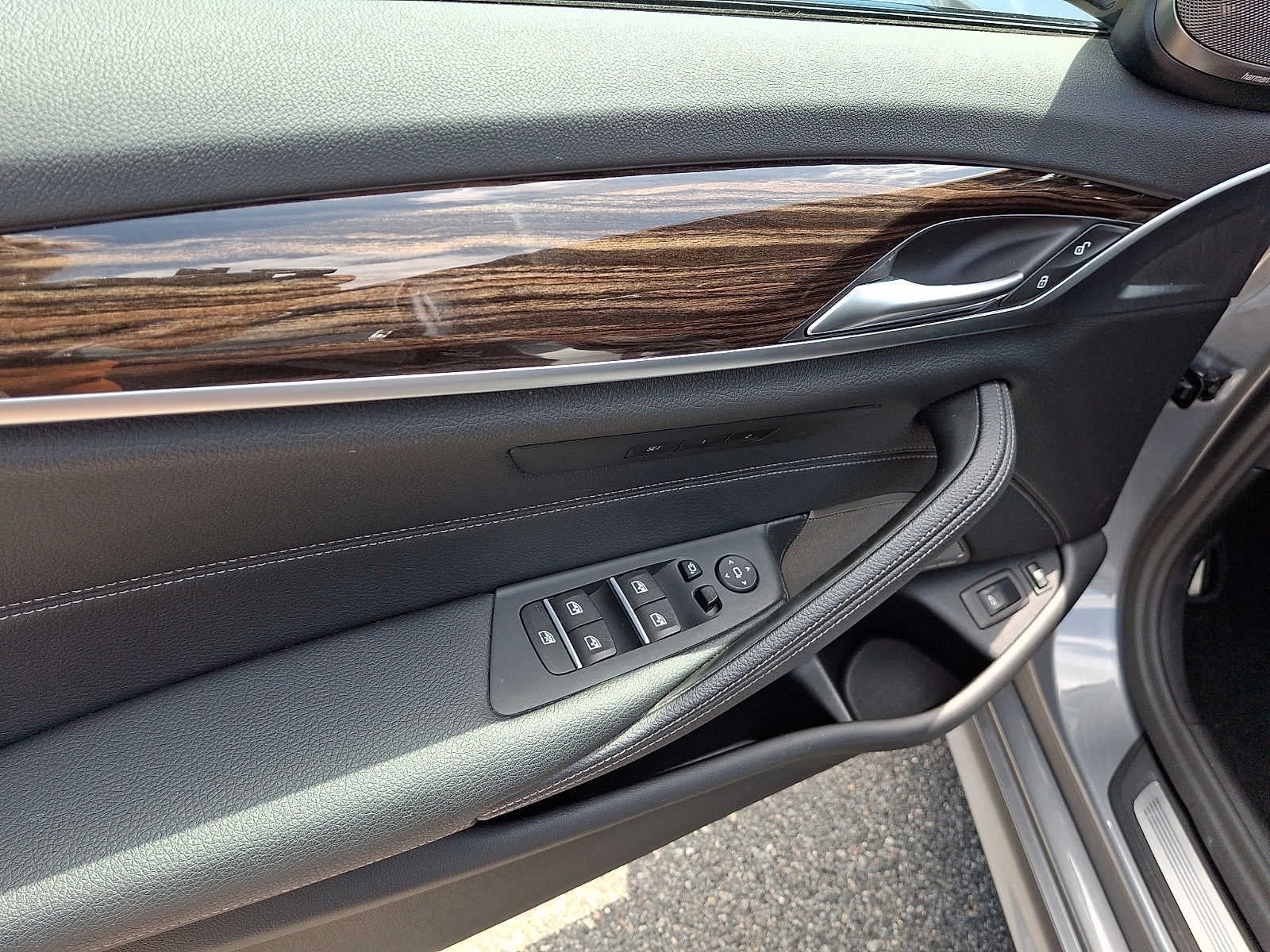 2023 BMW 5 Series 530e xDrive Plug-In Hybrid
