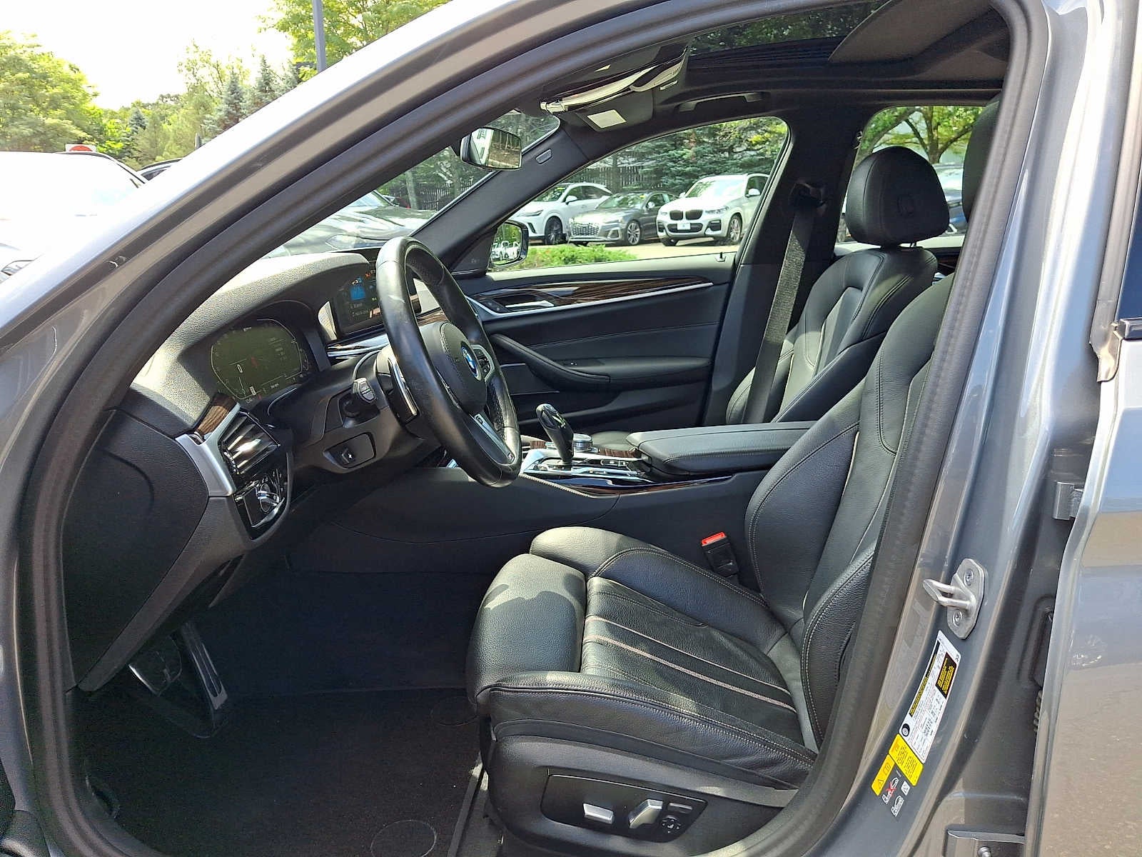 2023 BMW 5 Series 530e xDrive Plug-In Hybrid