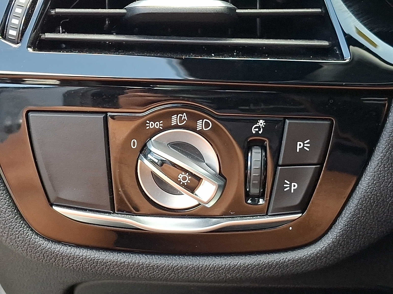 2023 BMW 5 Series 530e xDrive Plug-In Hybrid
