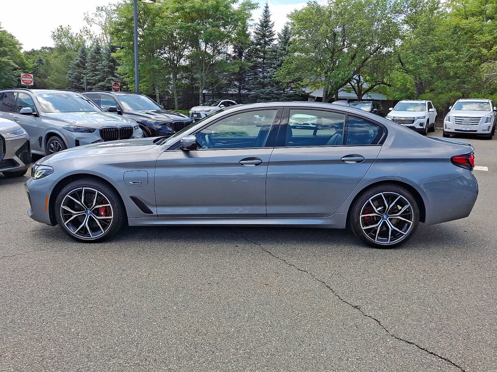 2023 BMW 5 Series 530e xDrive Plug-In Hybrid
