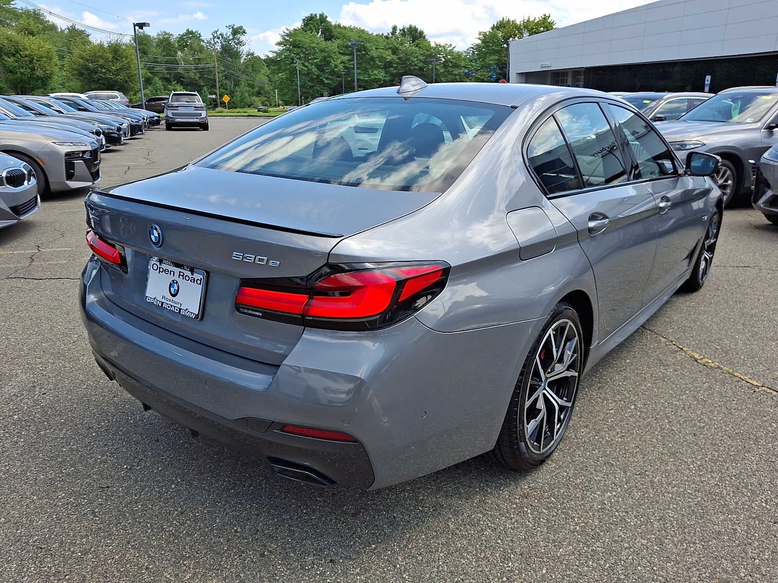 2023 BMW 5 Series 530e xDrive Plug-In Hybrid