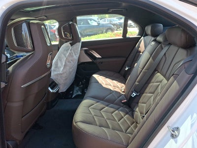 2026 BMW 7 Series 740i xDrive Sedan