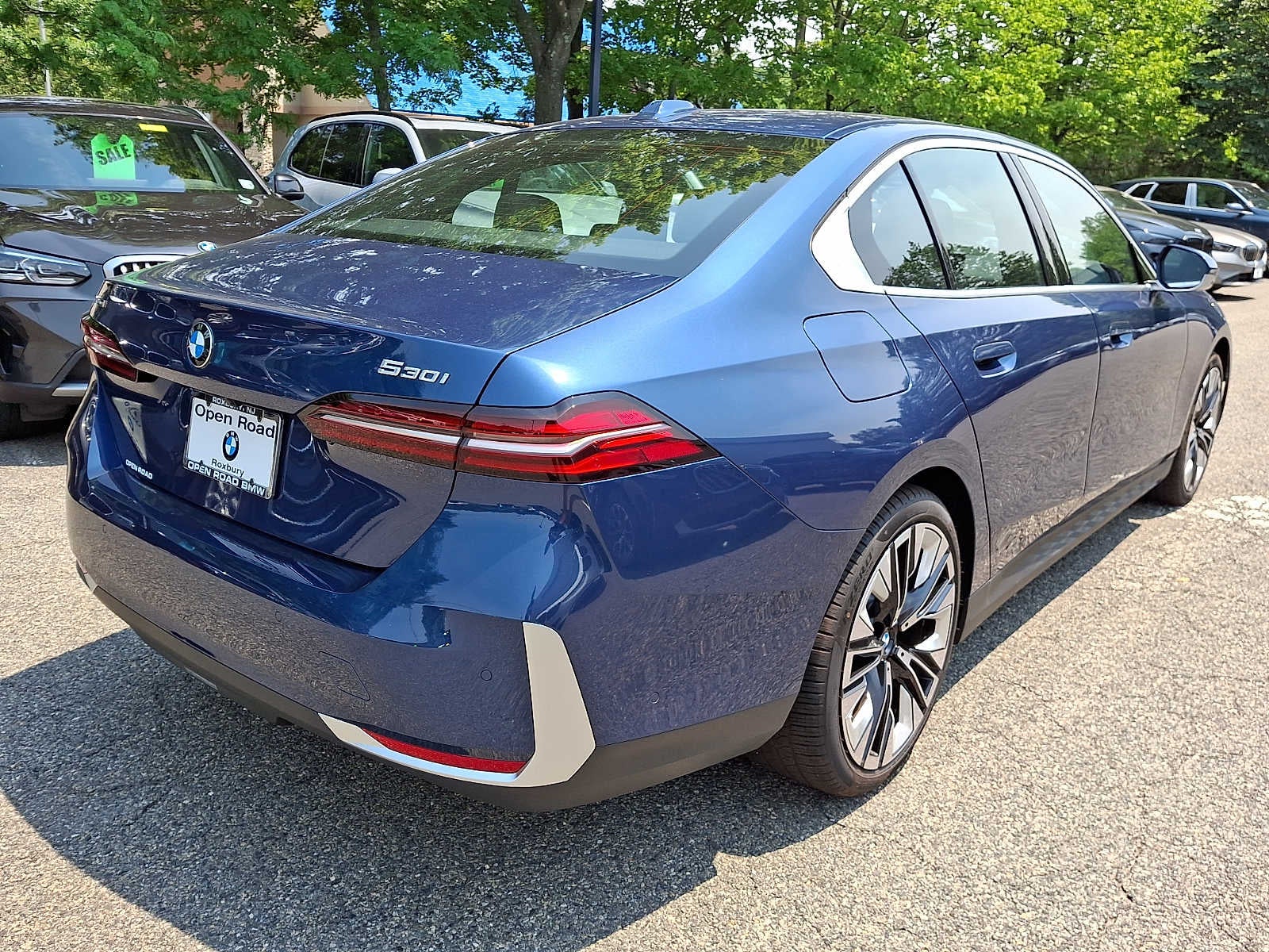 2027 BMW 5 Series 530i xDrive Sedan