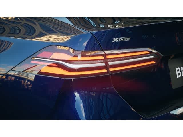 2026 BMW 5 Series 530i xDrive Sedan