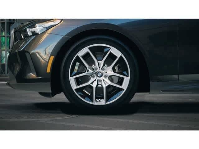 2026 BMW 5 Series 530i xDrive Sedan