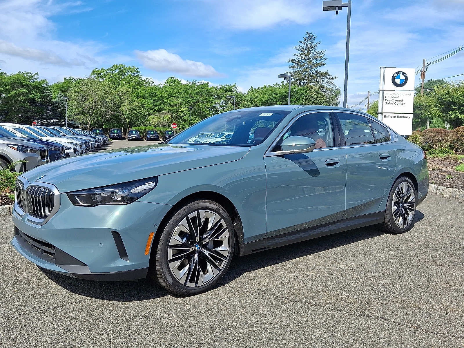 2025 BMW 5 Series 530i xDrive Sedan