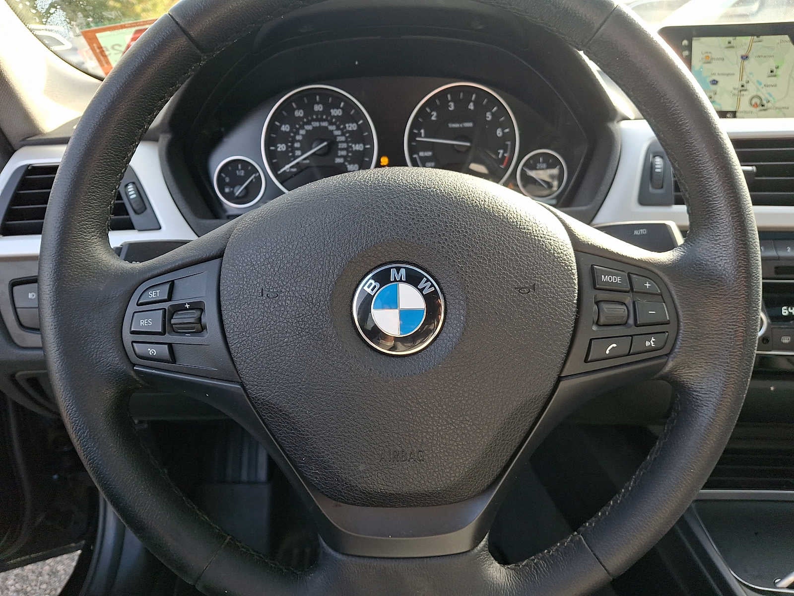 2018 BMW 3 Series 320i xDrive Sedan
