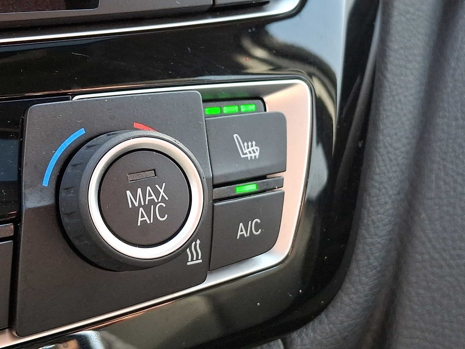 2018 BMW 3 Series 320i xDrive Sedan