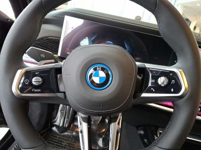 2025 BMW i7 xDrive60 Sedan