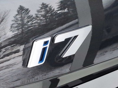 2025 BMW i7 xDrive60 Sedan