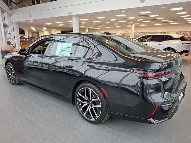 2025 BMW i7 xDrive60 Sedan