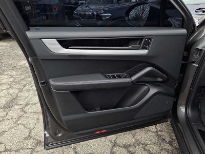 2025 Porsche Cayenne Coupe AWD