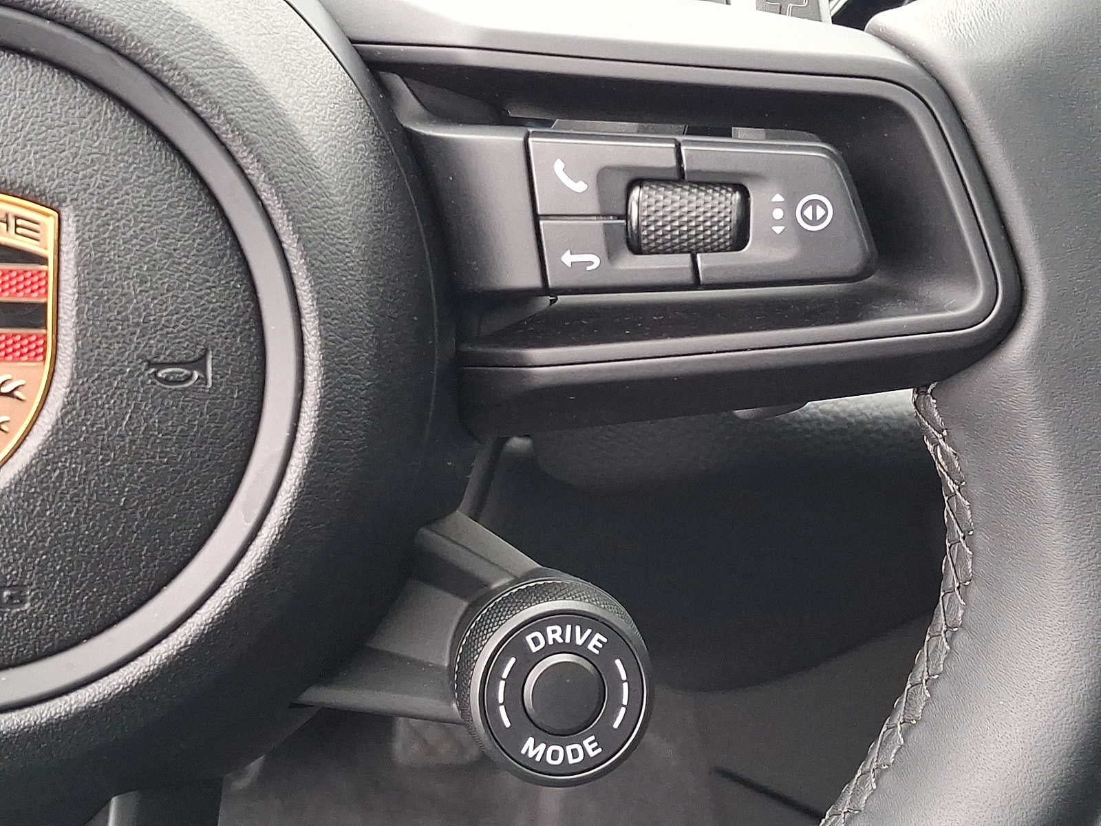 2025 Porsche Cayenne Coupe AWD