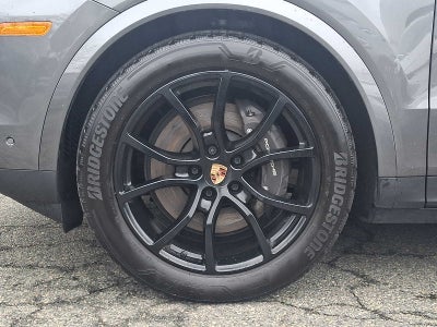 2025 Porsche Cayenne Coupe AWD