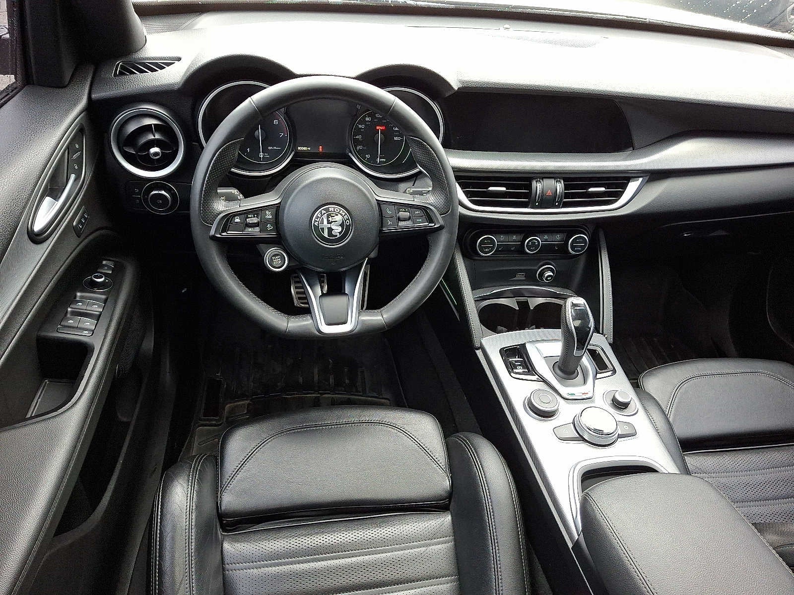 2022 Alfa Romeo Stelvio Veloce AWD