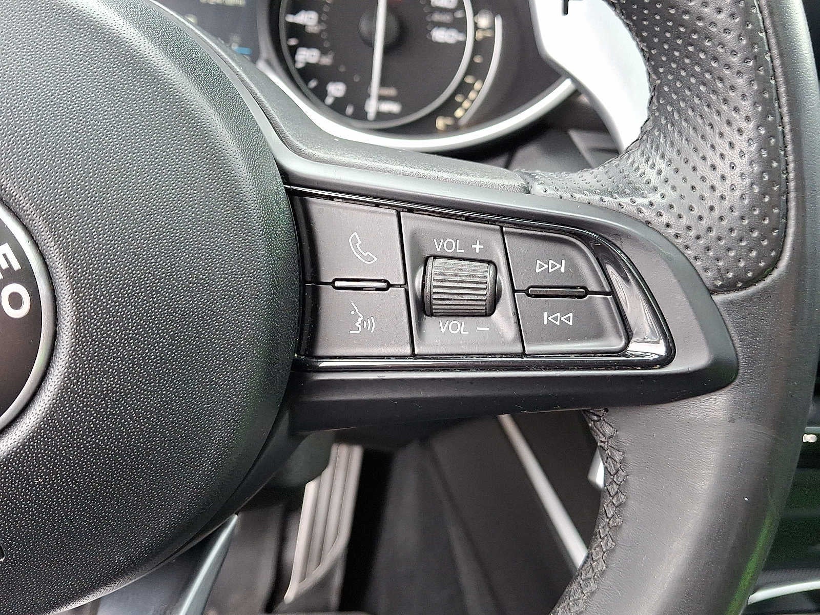 2022 Alfa Romeo Stelvio Veloce AWD