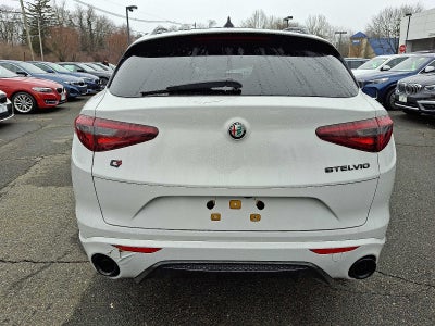 2022 Alfa Romeo Stelvio Veloce AWD