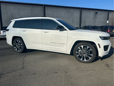 2022 Jeep Grand Cherokee L Overland 4x4