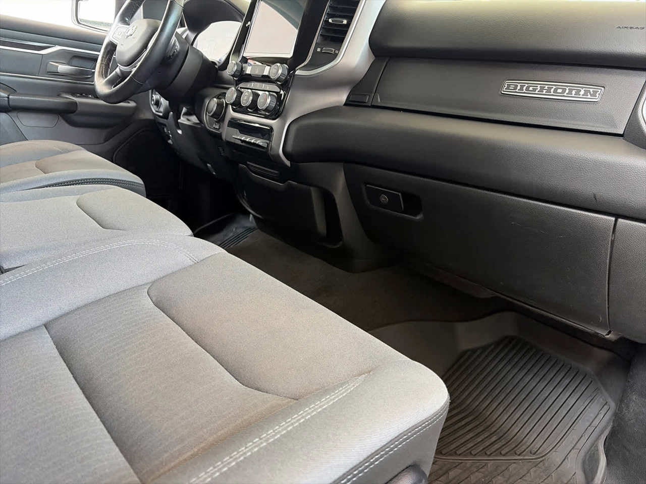 2019 RAM 1500 Big Horn/Lone Star 4x4 Quad Cab 64 Box