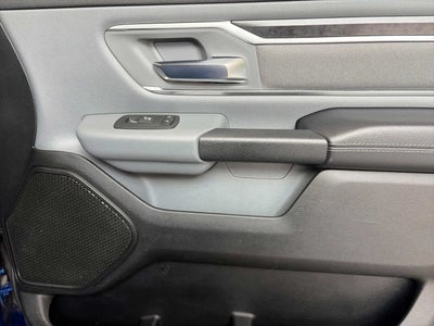 2019 RAM 1500 Big Horn/Lone Star 4x4 Quad Cab 64 Box