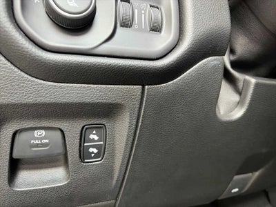 2019 RAM 1500 Big Horn/Lone Star 4x4 Quad Cab 64 Box