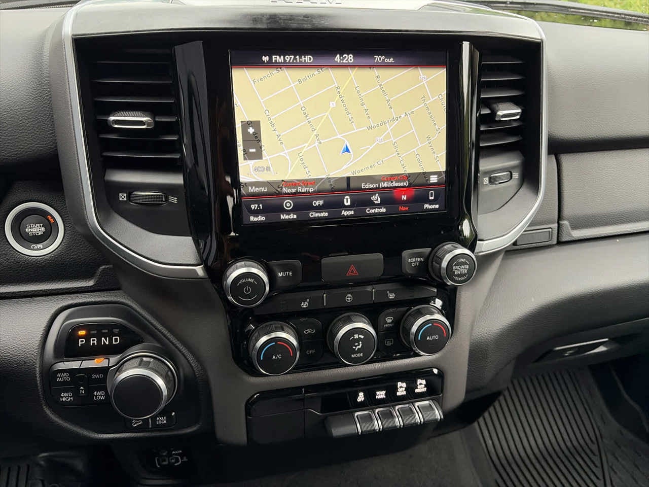 2019 RAM 1500 Big Horn/Lone Star 4x4 Quad Cab 64 Box