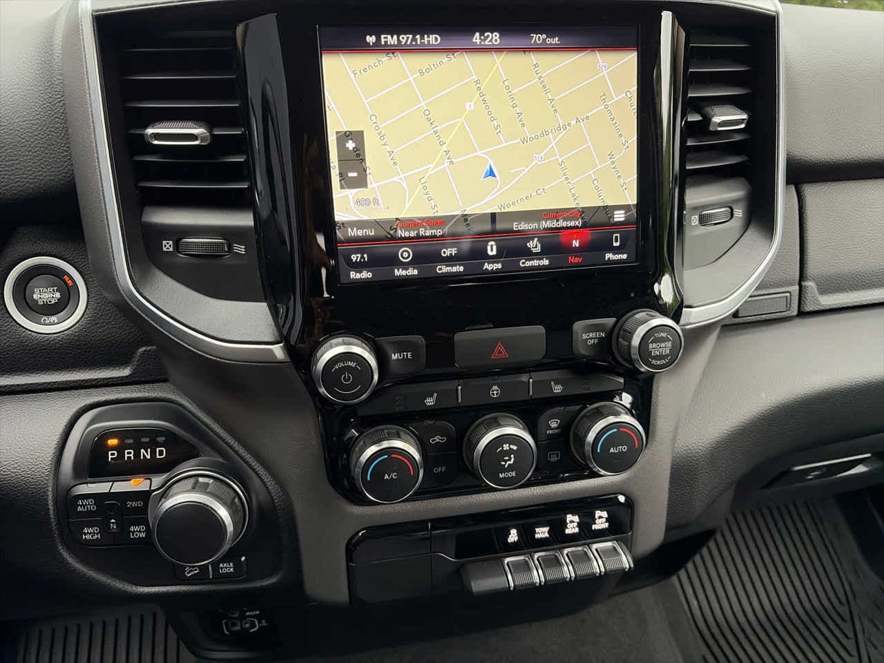 2019 RAM 1500 Big Horn/Lone Star 4x4 Quad Cab 64 Box