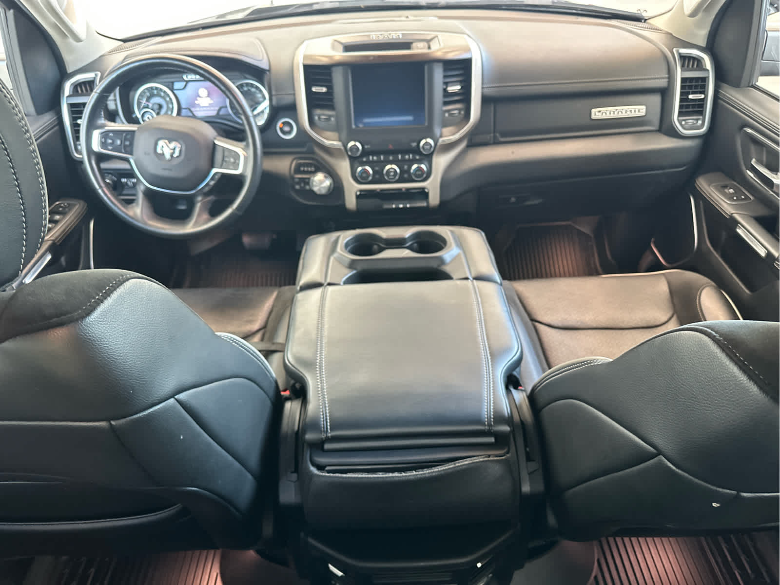 2022 RAM 1500 Laramie 4x4 Crew Cab 57 Box